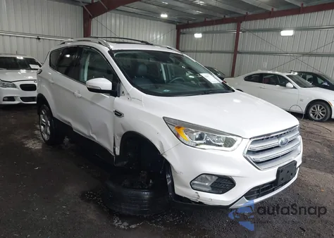 2017 Ford Escape Titanium из США, поврежденный, VIN 1FMCU9J93HUE30852